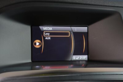 Volvo S60 T4 Kinetic Aut. / Webasto / Istuinlämmitys edessä ja takana /  Vakkari / Jakohihna vaihdettu - Autonova
