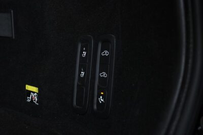 Volvo XC60 T8 AWD Inscription / ACC / HUD / Panorama / Koukku / BLIS / Muistipenkit / VOC / Orrefors Sweden - Autonova