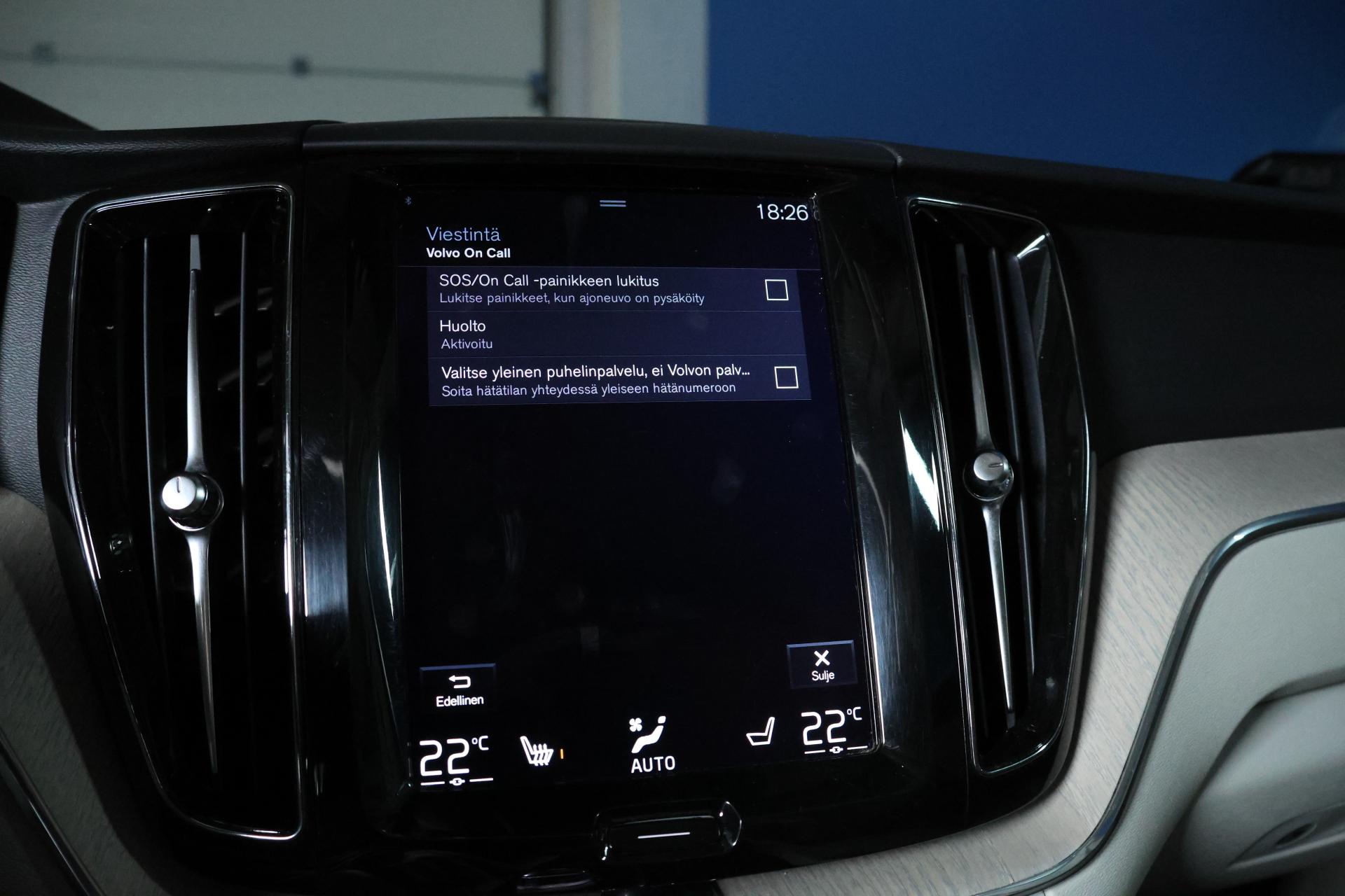 Volvo XC60 T8 AWD Inscription / ACC / HUD / Panorama / Koukku / BLIS / Muistipenkit / VOC / Orrefors Sweden - Autonova
