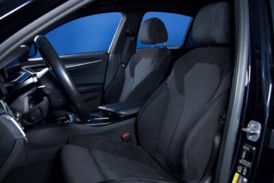 BMW 530 G30 Sedan 530e xDrive A Charged Edition M Sport / Laser / Vetokoukku / Muistipenkit / HiFi / Cold Climate - Autonova