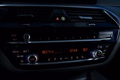 BMW 530 G30 Sedan 530e xDrive A Charged Edition M Sport / Laser / Vetokoukku / Muistipenkit / HiFi / Cold Climate - Autonova