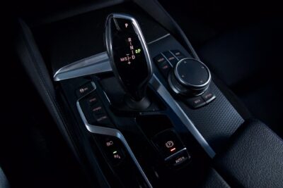 BMW 530 G30 Sedan 530e xDrive A Charged Edition M Sport / Laser / Vetokoukku / Muistipenkit / HiFi / Cold Climate - Autonova