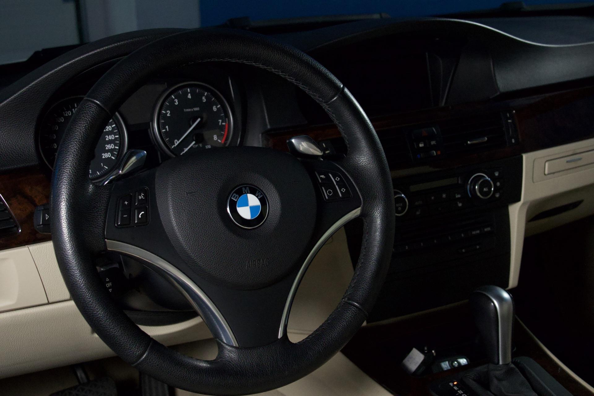 BMW 328 3,0 i E93 Cabrio / Xenon / Sportti nahat / Professional Navi - Autonova