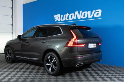 Volvo XC60 T8 AWD Inscription / ACC / HUD / Panorama / Koukku / BLIS / Muistipenkit / VOC / Orrefors Sweden - Autonova