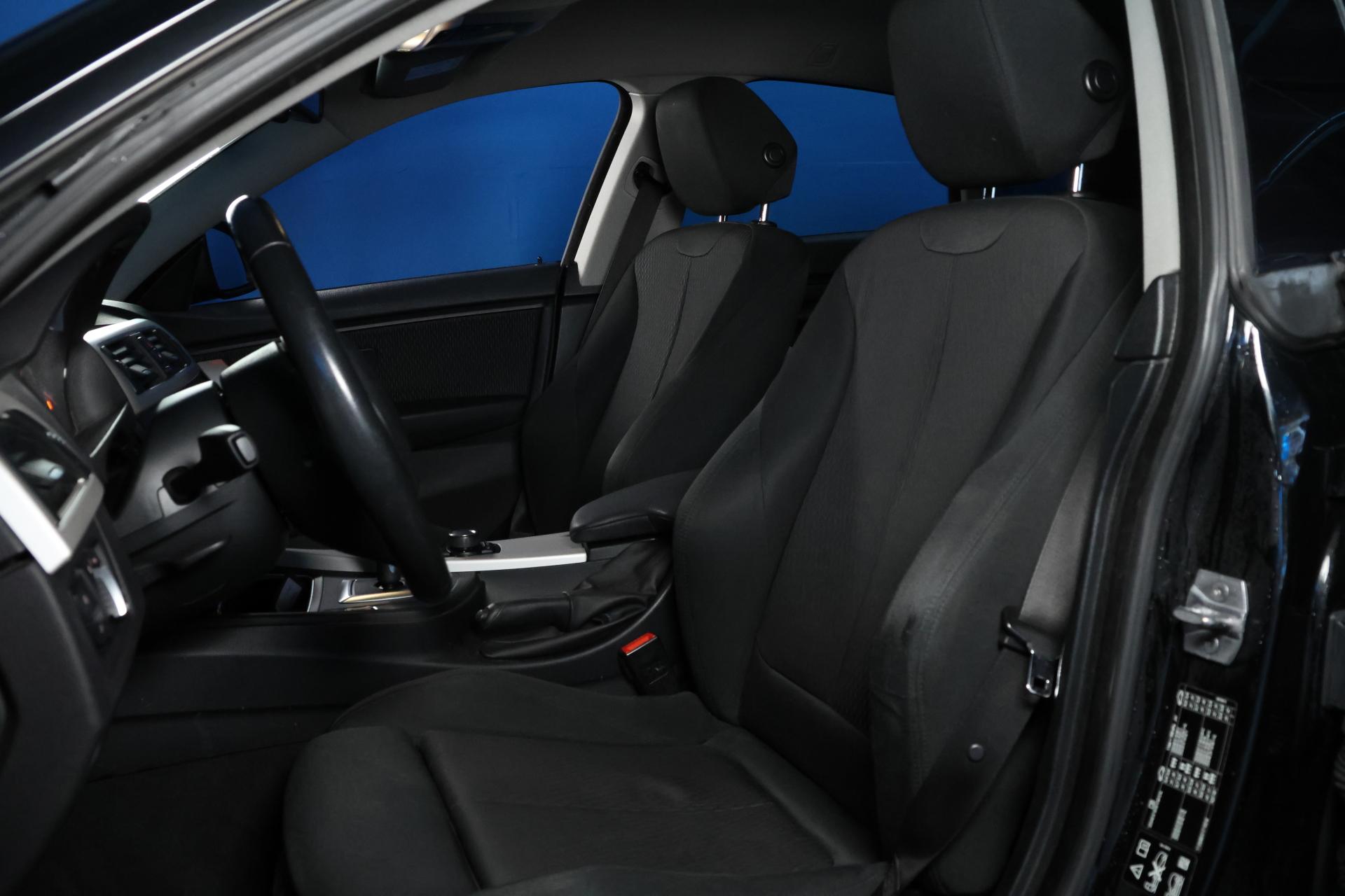 BMW 420 F36 Gran Coupe 420d A xDrive Business / Vakkari / BiXenon-ajovalot / Sporttipenkit - Autonova