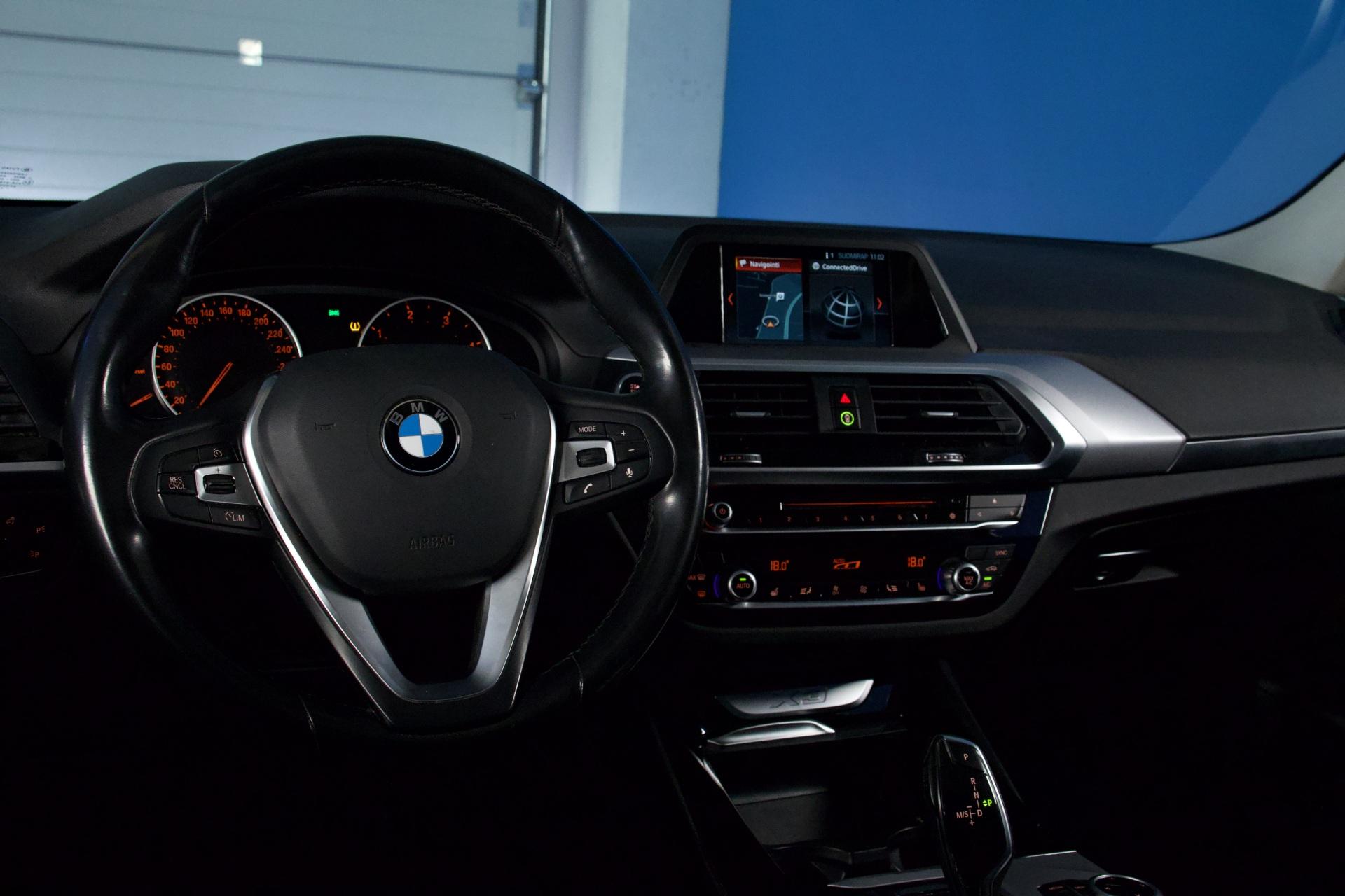 BMW X3 G01 xDrive20d A Business / Sähköinen koukku / Navi / P.tutkat / Lisävalo / Merkkihuollettu - Autonova