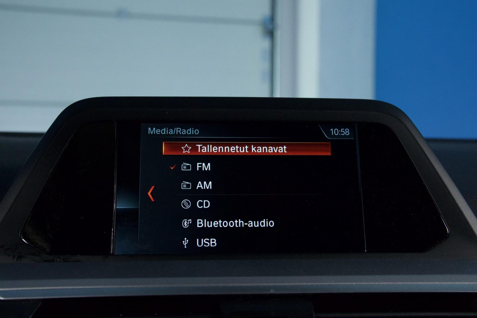 BMW X3 G01 xDrive20d A Business / Sähköinen koukku / Navi / P.tutkat / Lisävalo / Merkkihuollettu - Autonova
