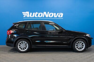 BMW X3 G01 xDrive20d A Business / Sähköinen koukku / Navi / P.tutkat / Lisävalo / Merkkihuollettu - Autonova