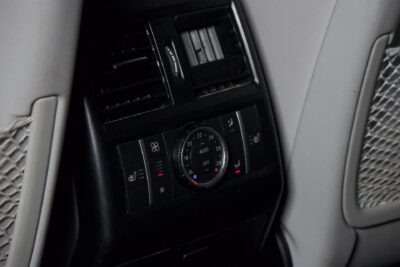 Mercedes-Benz ML 350 BE 4Matic / Suomi-Auto / Distronic / Night Vision / Offroad-paketti / Vetokoukku / BLIS / Muistipenkit - Autonova