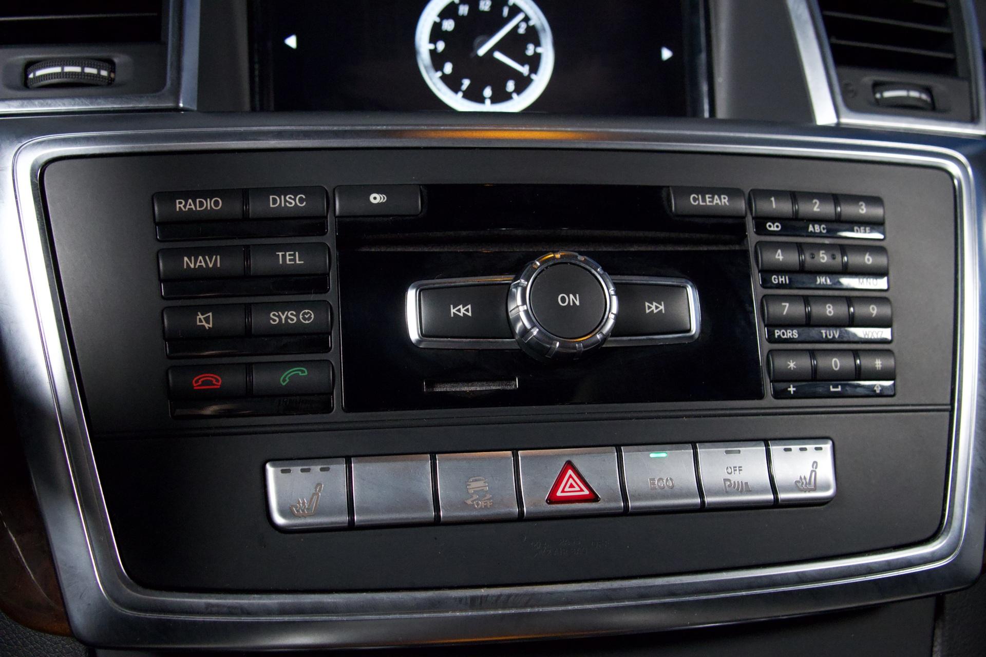 Mercedes-Benz ML 350 BE 4Matic / Suomi-Auto / Distronic / Night Vision / Offroad-paketti / Vetokoukku / BLIS / Muistipenkit - Autonova