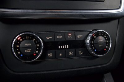 Mercedes-Benz ML 350 BE 4Matic / Suomi-Auto / Distronic / Night Vision / Offroad-paketti / Vetokoukku / BLIS / Muistipenkit - Autonova