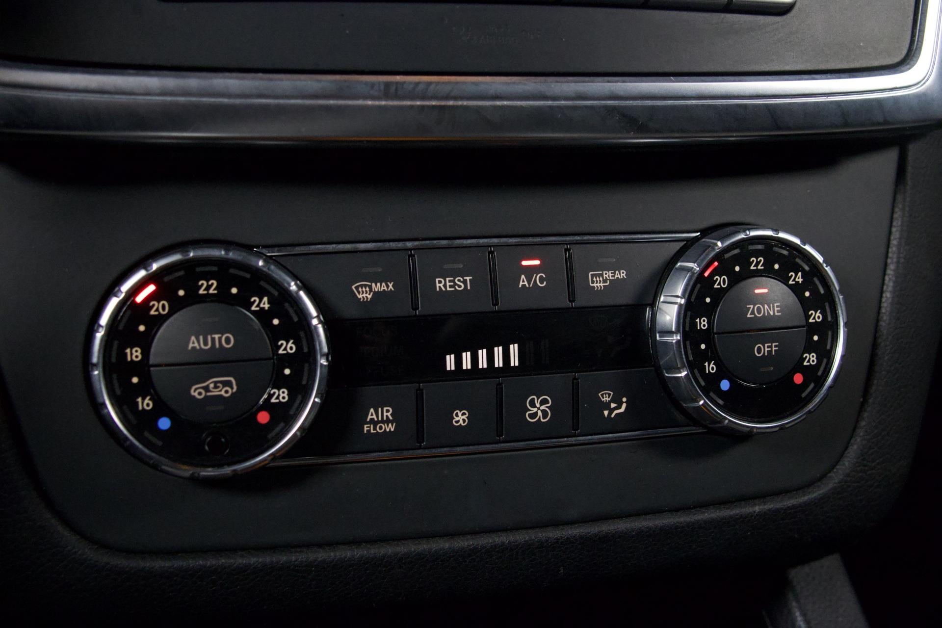 Mercedes-Benz ML 350 BE 4Matic / Suomi-Auto / Distronic / Night Vision / Offroad-paketti / Vetokoukku / BLIS / Muistipenkit - Autonova