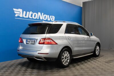 Mercedes-Benz ML 350 BE 4Matic / Suomi-Auto / Distronic / Night Vision / Offroad-paketti / Vetokoukku / BLIS / Muistipenkit - Autonova