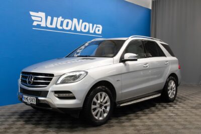 Mercedes-Benz ML 350 BE 4Matic / Suomi-Auto / Distronic / Night Vision / Offroad-paketti / Vetokoukku / BLIS / Muistipenkit - Autonova