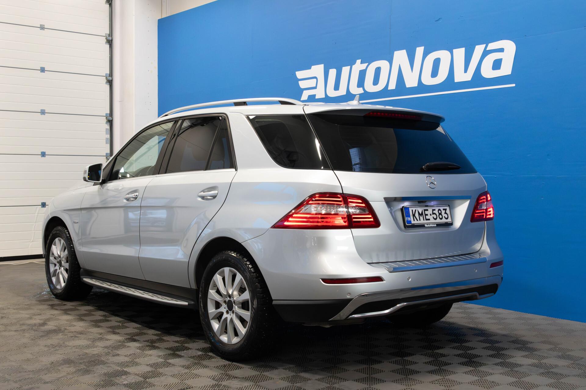 Mercedes-Benz ML 350 BE 4Matic / Suomi-Auto / Distronic / Night Vision / Offroad-paketti / Vetokoukku / BLIS / Muistipenkit - Autonova