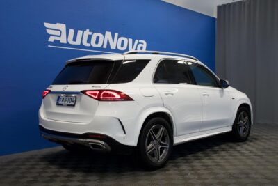 Mercedes-Benz GLE 350e AMG / Panorama / Distronic / Vetokoukku / Tutkat - Autonova