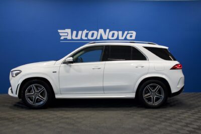 Mercedes-Benz GLE 350e AMG / Panorama / Distronic / Vetokoukku / Tutkat - Autonova