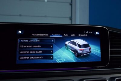 Mercedes-Benz GLE 350e AMG / Panorama / Distronic / Vetokoukku / Tutkat - Autonova