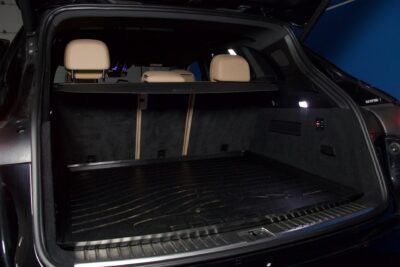 Porsche Cayenne E-Hybrid / PDLS / Bose / 360-Kamera / Vetokoukku / Lasikatto / VOSSEN / Soft close / Sport Chrono Plus - Autonova