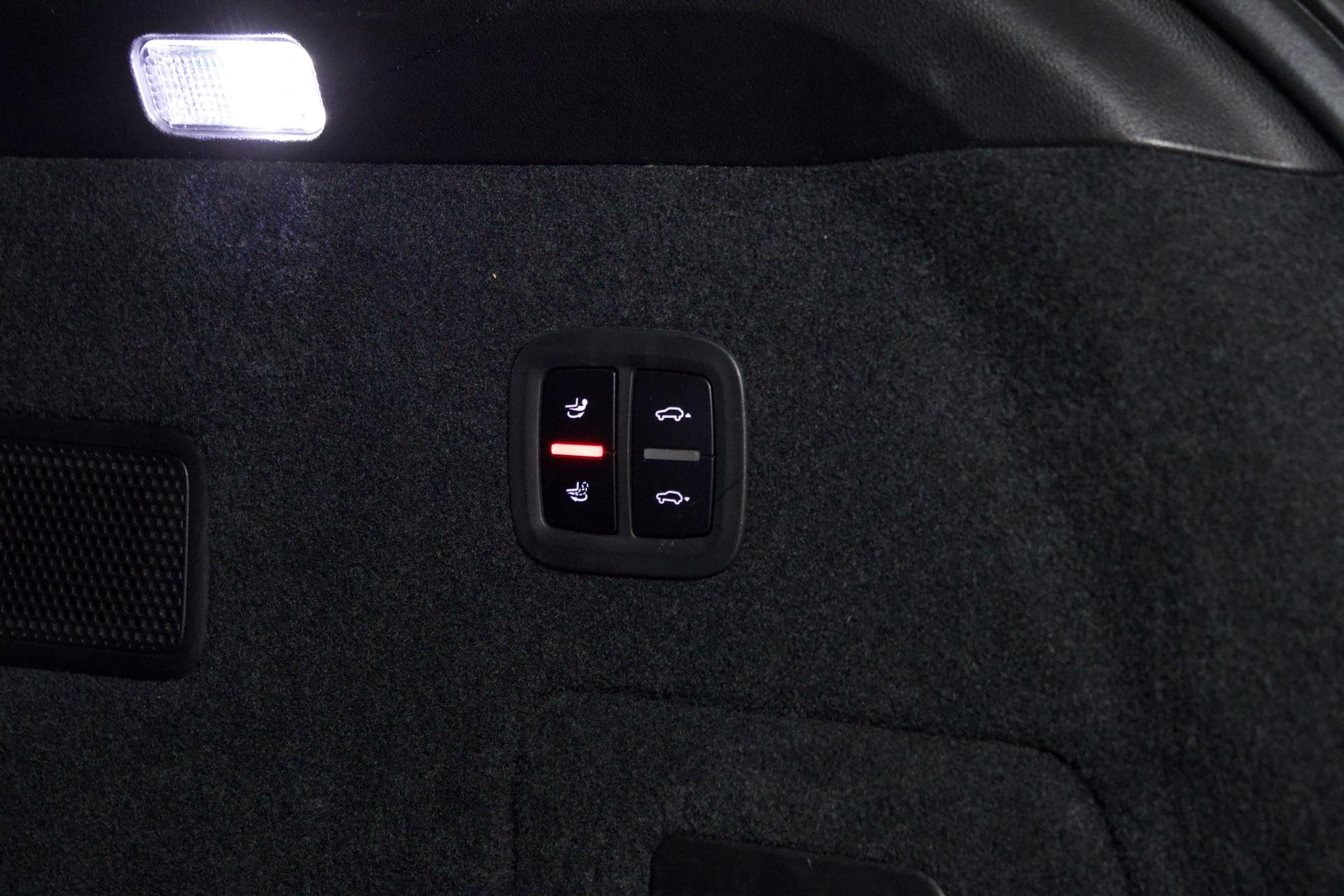 Porsche Cayenne E-Hybrid / PDLS / Bose / 360-Kamera / Vetokoukku / Lasikatto / VOSSEN / Soft close / Sport Chrono Plus - Autonova