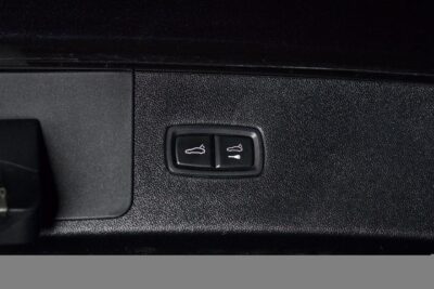 Porsche Cayenne E-Hybrid / PDLS / Bose / 360-Kamera / Vetokoukku / Lasikatto / VOSSEN / Soft close / Sport Chrono Plus - Autonova