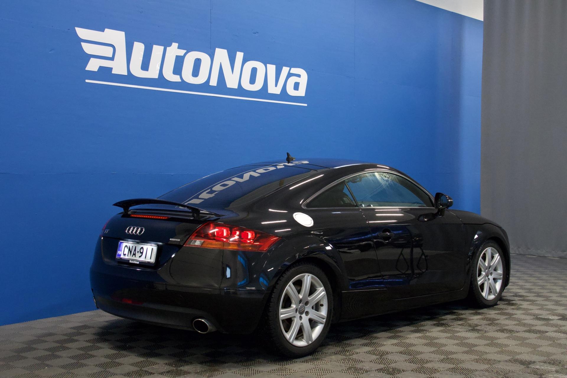 Audi TT VR6 Coupe / Xenon / Bose / Sportpenkit sähkösäädöllä / Nahka-Alcantaraverhoilu / Lohkolämmitin + sisäpistoke - Autonova