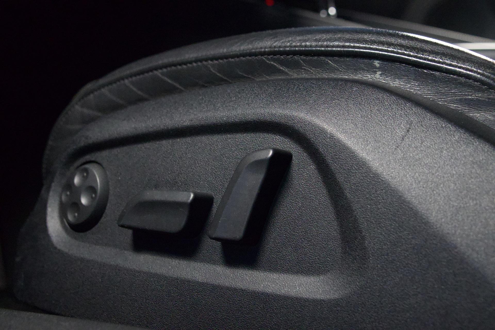 Audi TT VR6 Coupe / Xenon / Bose / Sportpenkit sähkösäädöllä / Nahka-Alcantaraverhoilu / Lohkolämmitin + sisäpistoke - Autonova