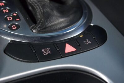 Audi TT VR6 Coupe / Xenon / Bose / Sportpenkit sähkösäädöllä / Nahka-Alcantaraverhoilu / Lohkolämmitin + sisäpistoke - Autonova