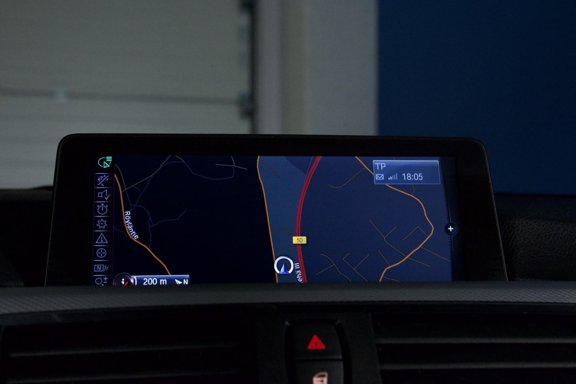 BMW 435 F32 435i xDrive Coupé / M-Sport / Kessy / P-Kamera + Tutkat / HUD / Prof. Navi / Hifi / Adapt. LED-ajovalot - Autonova