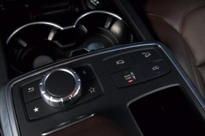 Mercedes-Benz ML 350 Bluetec 4MATIC / Distronic / Webasto / Koukku / Keyless Go / Night Vision / ILS / BLIS / Juuri katsastettu! - Autonova