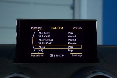 Audi A3 Compact Coupé Business 1,4 TFSI 90 kW / Suomiauto / Xenon / Lohkolämmitin + sisäpistoke / Vakkari / BT-audio - Autonova