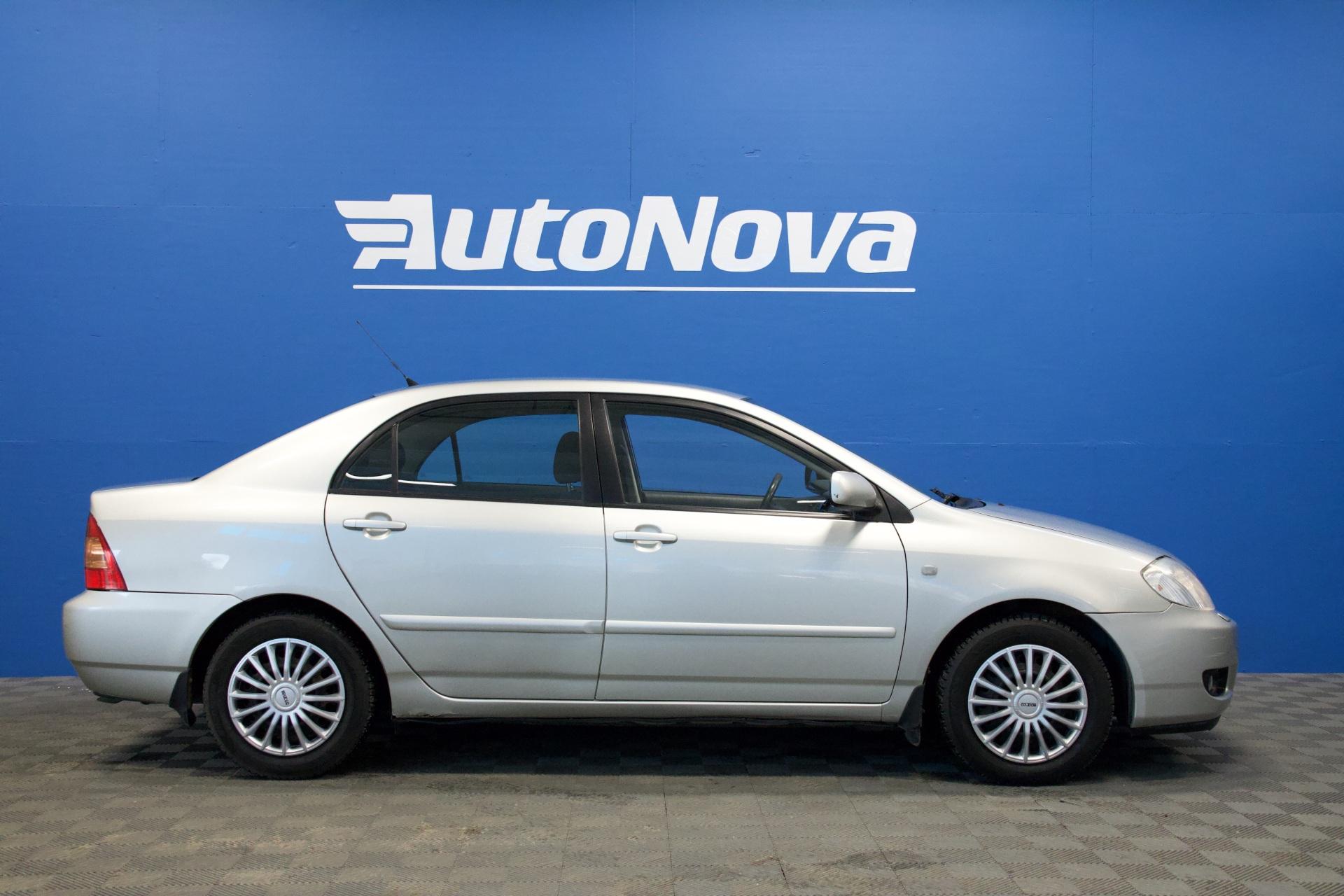 Toyota Corolla 1.6 VVT-i Sol 4ov / Juuri huollettu ja katsastettu! / 2x renkaat / Vähän ajettu! - Autonova