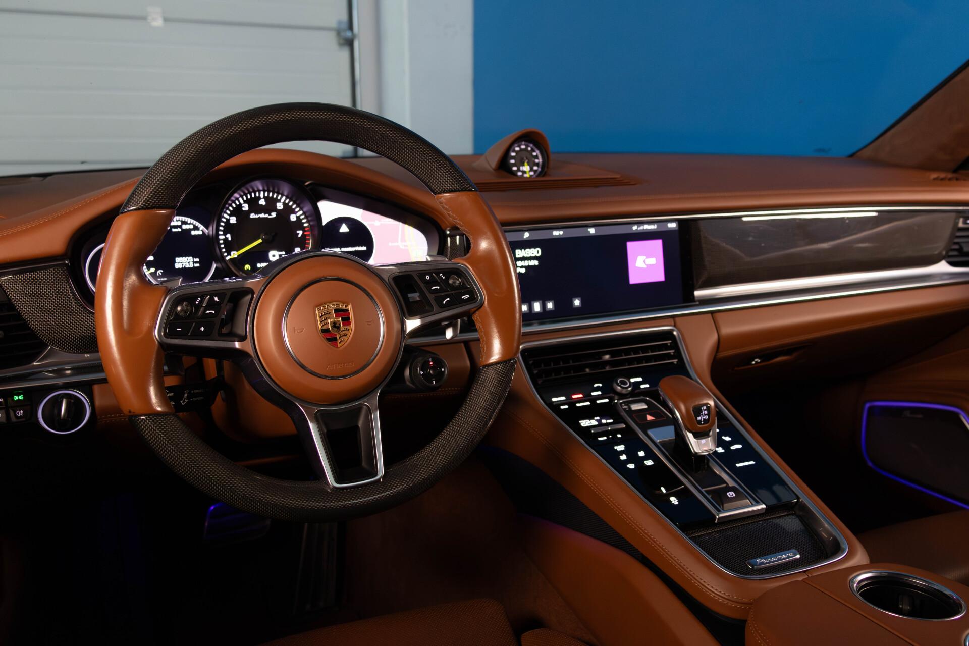 Porsche Panamera Turbo S E-Hybrid Executive / Burmester / Nelipyöräohjaus / Takanäytöt / Hieronta / PDLS+ - Autonova