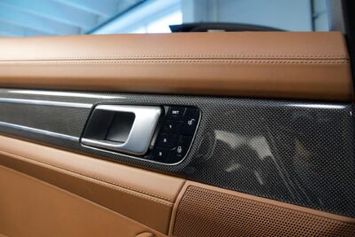 Porsche Panamera Turbo S E-Hybrid Executive / Burmester / Nelipyöräohjaus / Takanäytöt / Hieronta / PDLS+ - Autonova