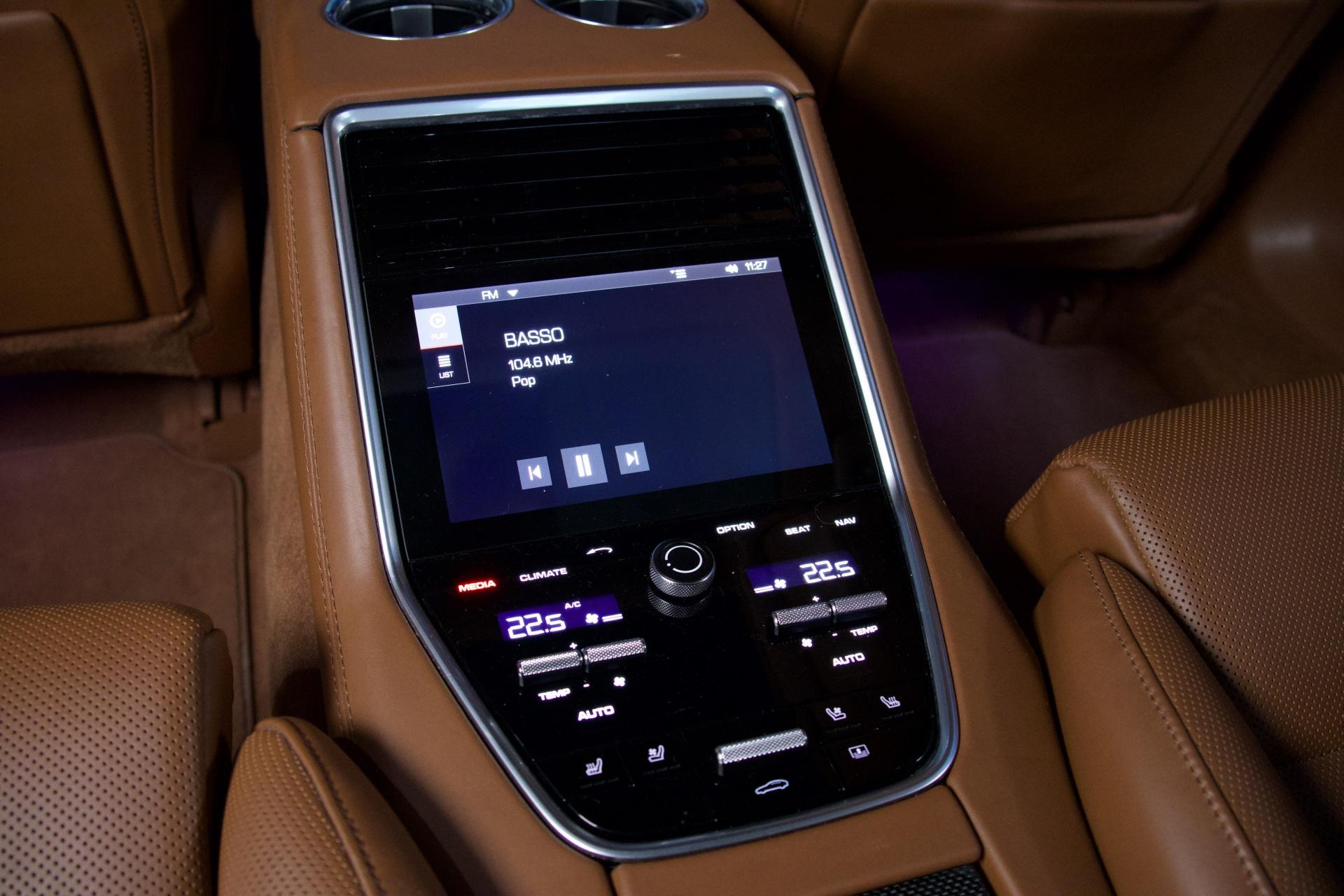 Porsche Panamera Turbo S E-Hybrid Executive / Burmester / Nelipyöräohjaus / Takanäytöt / Hieronta / PDLS+ - Autonova