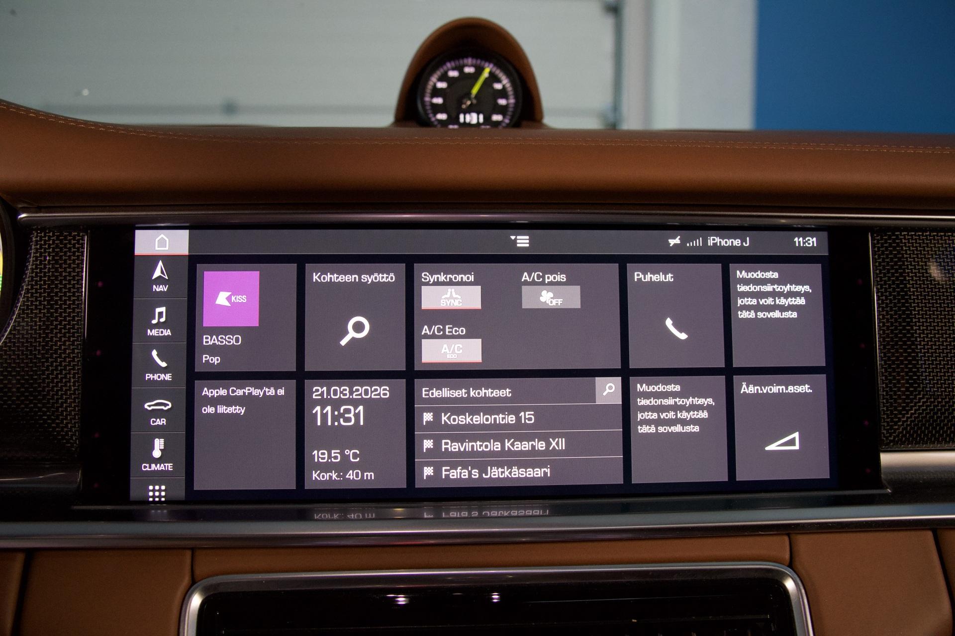 Porsche Panamera Turbo S E-Hybrid Executive / Burmester / Nelipyöräohjaus / Takanäytöt / Hieronta / PDLS+ - Autonova
