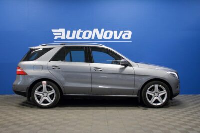 Mercedes-Benz ML 350 Bluetec 4MATIC / Distronic / Webasto / Koukku / Keyless Go / Night Vision / ILS / BLIS / Juuri katsastettu! - Autonova