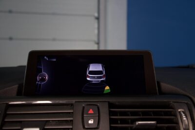 BMW M135i F20 Hatchback M135i A xDrive / Kattoluukku / HiFi / Prof. Navi / Xenon / Super näyttävä! - Autonova