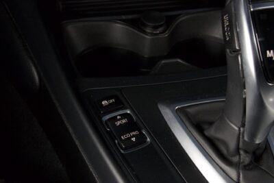 BMW M135i F20 Hatchback M135i A xDrive / Kattoluukku / HiFi / Prof. Navi / Xenon / Super näyttävä! - Autonova