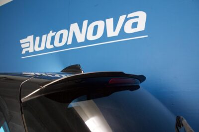 BMW M135i F20 Hatchback M135i A xDrive / Kattoluukku / HiFi / Prof. Navi / Xenon / Super näyttävä! - Autonova