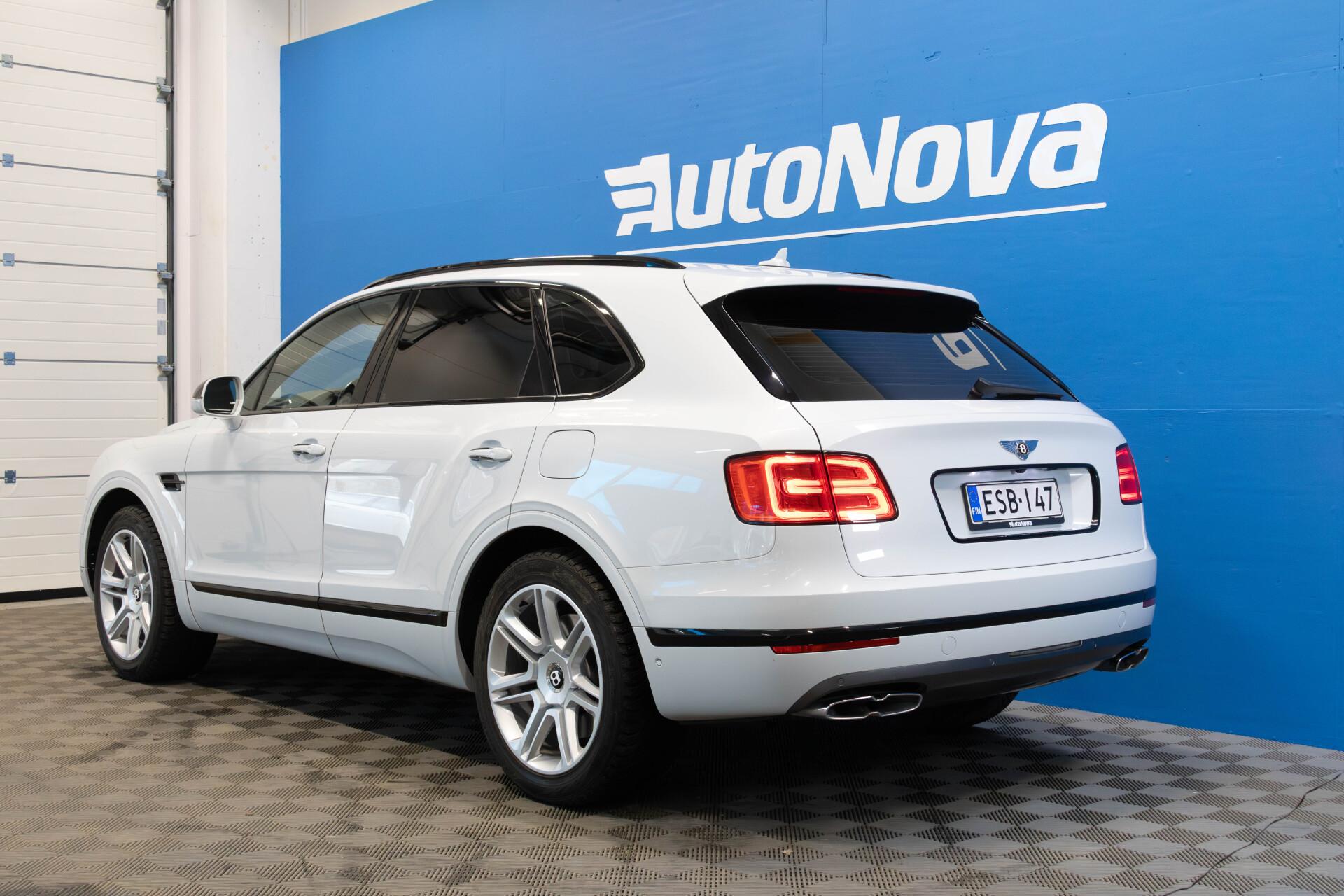 Bentley Bentayga Bentayga Hybrid / Signature Audio / ACC / HUD / Carbon Fibre / Night Vision - Autonova