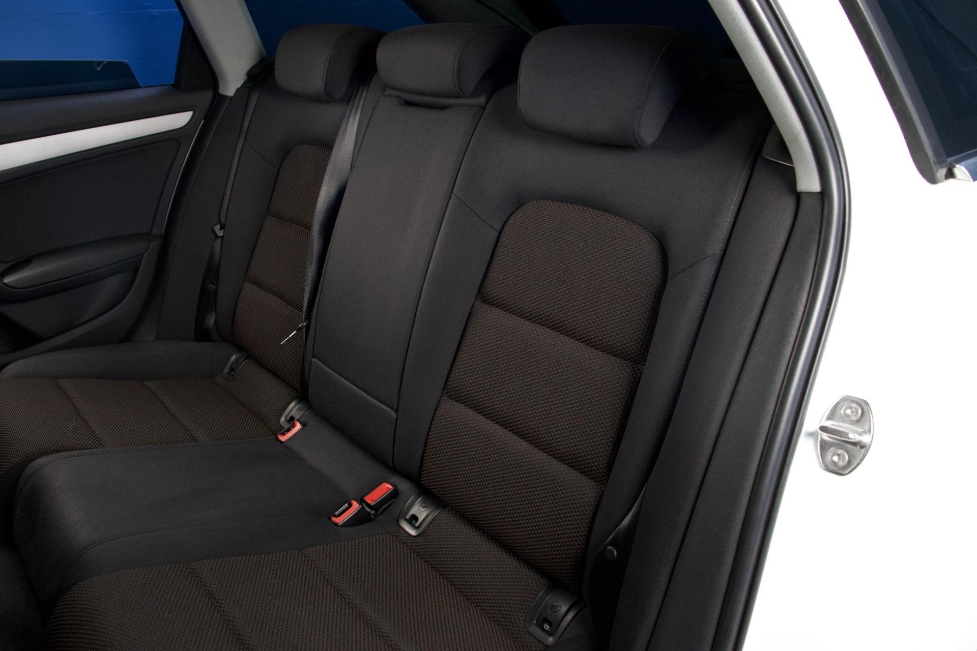 Audi A4 allroad quattro Land of quattro Edition 2,0 TFSI 165 kW quattro S tronic / Webasto / ACC / Koukku / Sportpenkit - Autonova