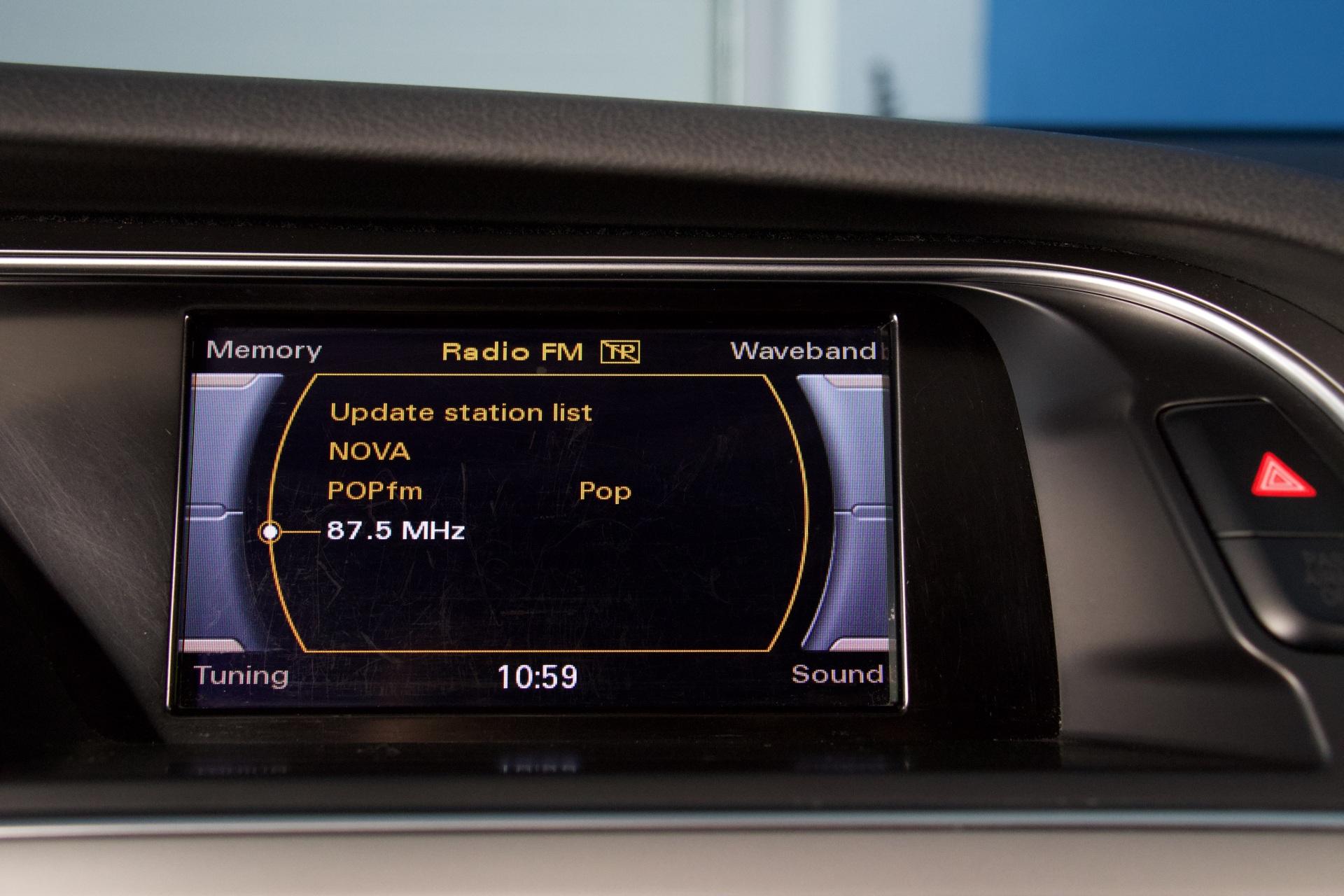 Audi A4 allroad quattro Land of quattro Edition 2,0 TFSI 165 kW quattro S tronic / Webasto / ACC / Koukku / Sportpenkit - Autonova