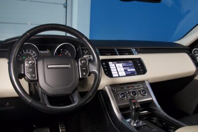 Land Rover Range Rover Sport 3,0 SDV6 HSE Dynamic Suomiauto / Meridian / Muistipenkit / Koukku / Cold Climate / Ratinlämmitin / Keyless Go / BLISS - Autonova