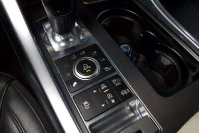 Land Rover Range Rover Sport 3,0 SDV6 HSE Dynamic Suomiauto / Meridian / Muistipenkit / Koukku / Cold Climate / Ratinlämmitin / Keyless Go / BLISS - Autonova