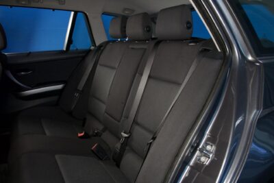 BMW 320 A E91 Touring / Uusi tuulilasi! / Lohkolämmitin + sisäpistoke / Kattokaiteet / 2x renkaat alumiinivantein - Autonova