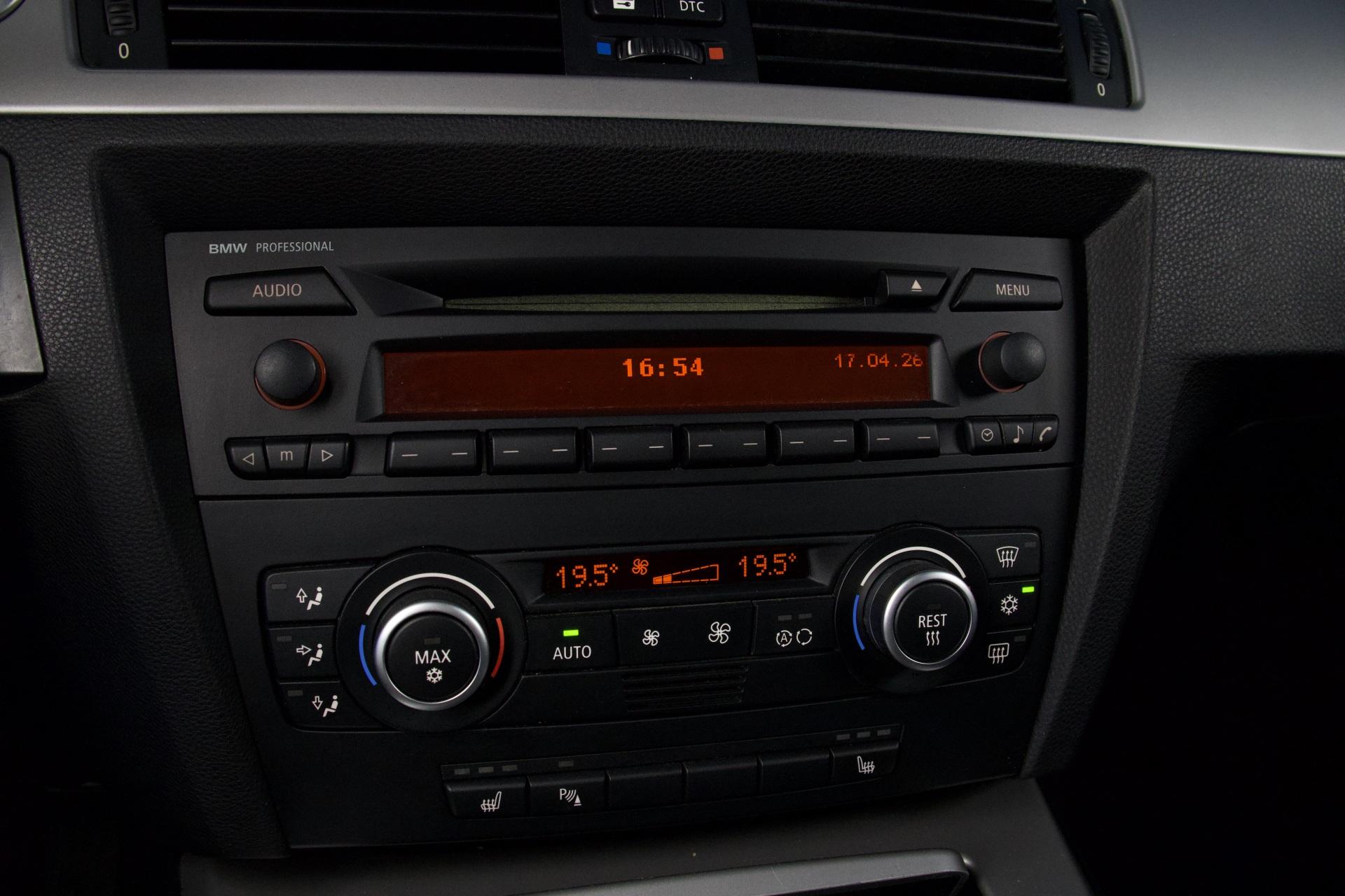 BMW 320 A E91 Touring / Uusi tuulilasi! / Lohkolämmitin + sisäpistoke / Kattokaiteet / 2x renkaat alumiinivantein - Autonova