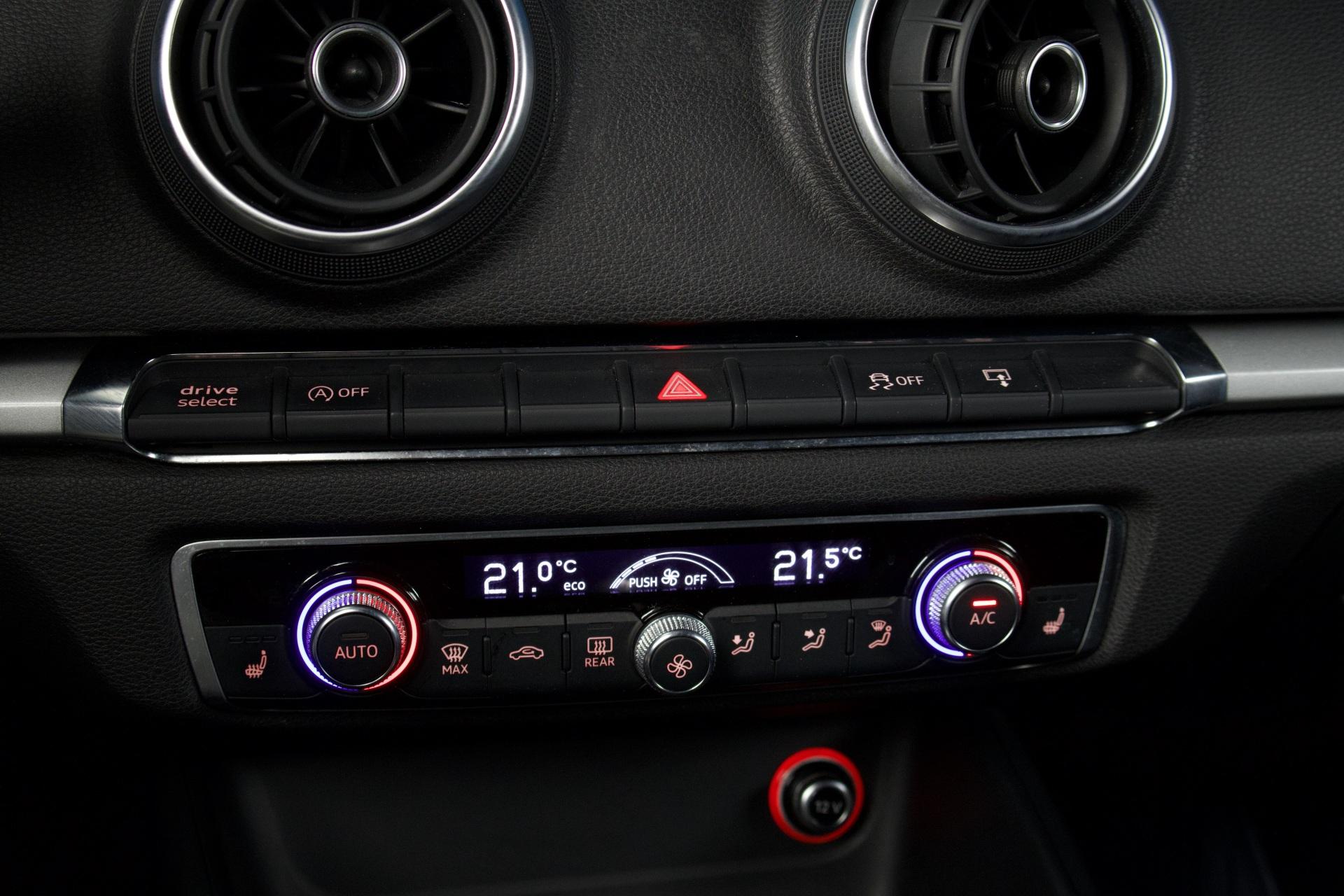 Audi A3 Sportback Business Sport 1,8 TFSI 132 kW quattro / RS3-Look! / Koukku / Nahat / Urheiluistuimet / Vakkari / BT / Lohko - Autonova