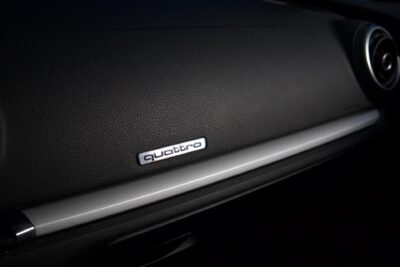 Audi A3 Sportback Business Sport 1,8 TFSI 132 kW quattro / RS3-Look! / Koukku / Nahat / Urheiluistuimet / Vakkari / BT / Lohko - Autonova