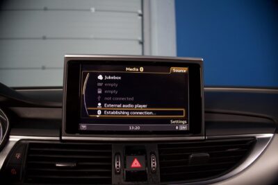 Audi A6 Avant Business 2,0 TDI 140 kW / S-Line / Koukku / LED / Urheiluistuimet / Ratinlämmitys / Tutkat - Autonova